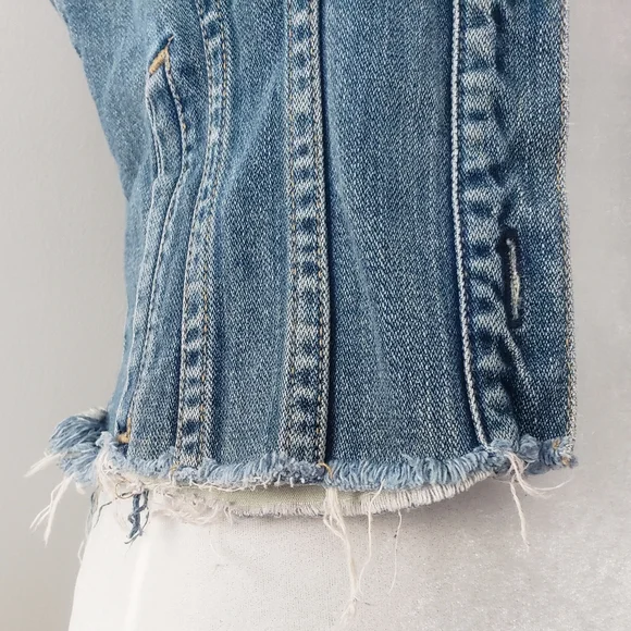 Levi Strauss Distressed Denim Jean Vest - Picture 4 of 9